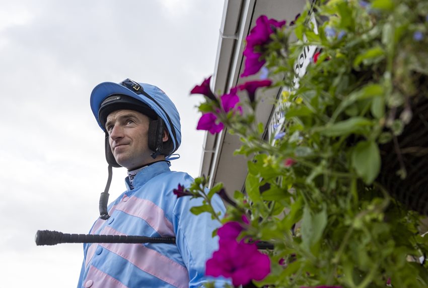 PATRICK MULLINS JOINS THE RACE AND STAY TEAM